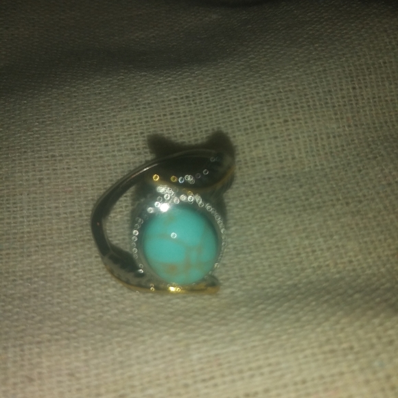 SOLD**SOLD**Silver Ring - Picture 3 of 5